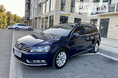 Універсал Volkswagen Passat 2010 в Сваляві