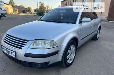 Седан Volkswagen Passat 2001 в Гадяче