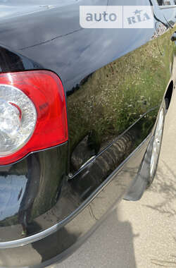 Седан Volkswagen Passat 2008 в Киеве
