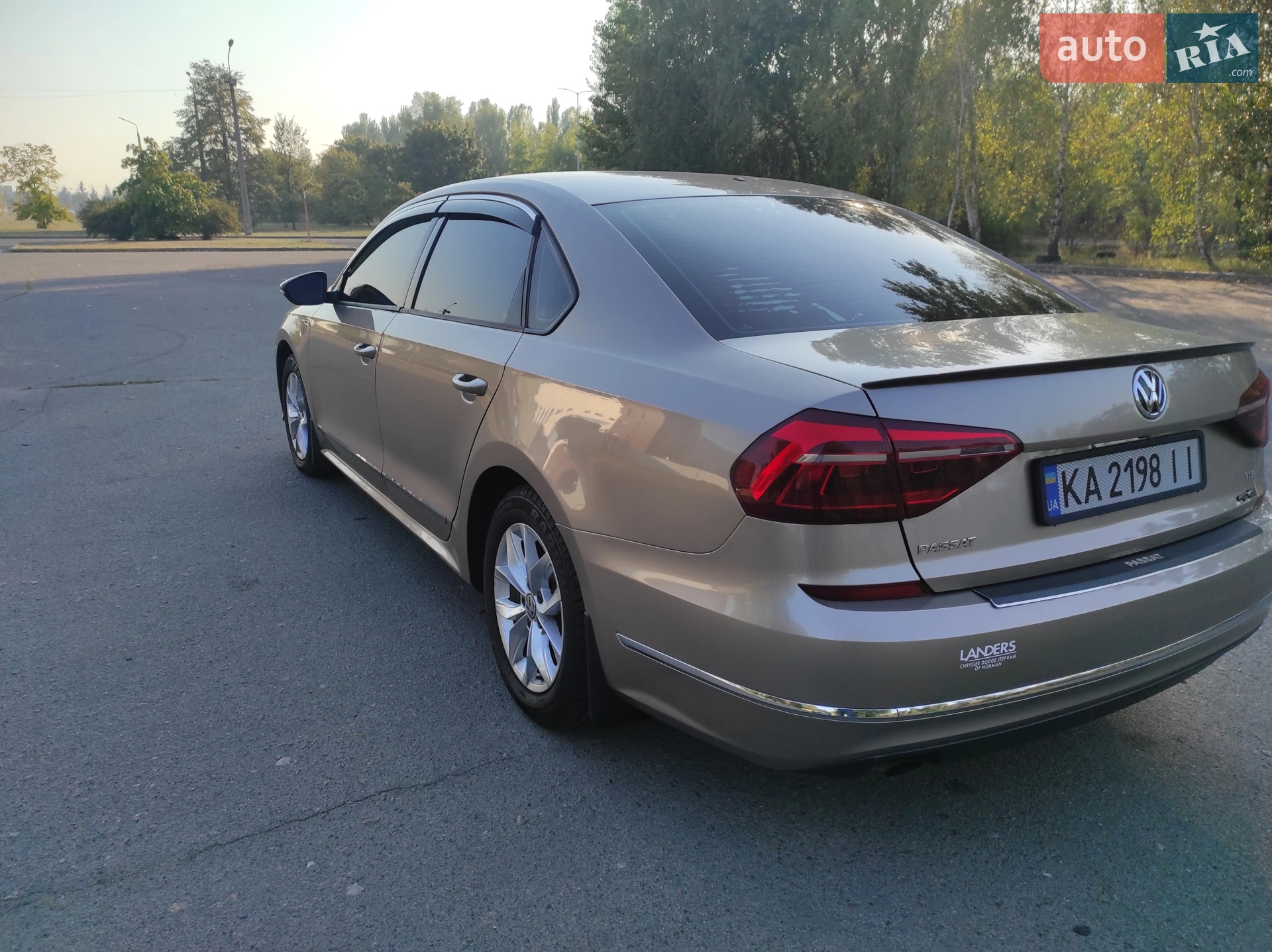 2017 Volkswagen Passat - мініатюра 6