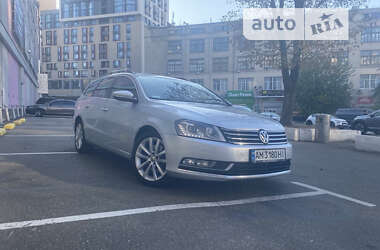 Універсал Volkswagen Passat 2011 в Києві