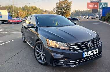 Седан Volkswagen Passat 2017 в 