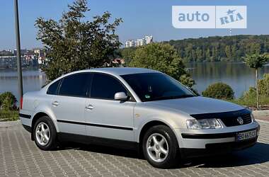 Седан Volkswagen Passat 1999 в Тернополі