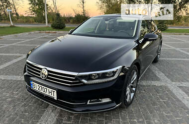 Седан Volkswagen Passat 2015 в Полтаві