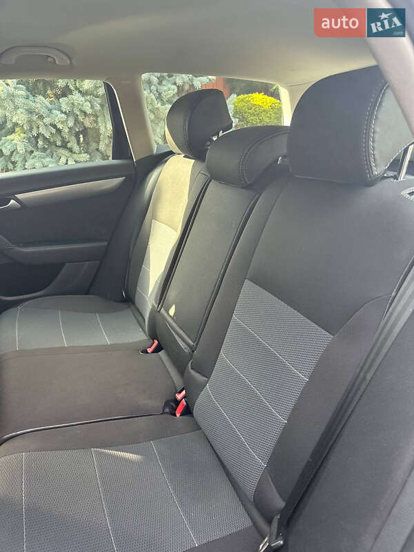 Универсал Volkswagen Passat 2014 в Львове фото 10 Универсал Volkswagen Passat 2014 в Львове