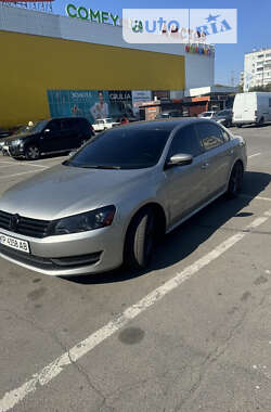 Седан Volkswagen Passat 2012 в Запоріжжі