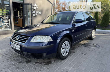 Универсал Volkswagen Passat 2002 в Харькове