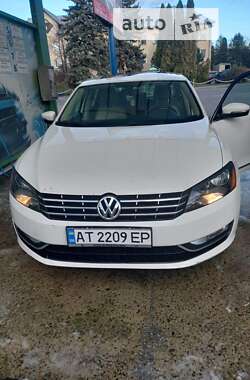 Седан Volkswagen Passat 2014 в Івано-Франківську