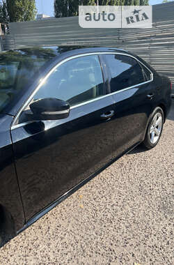 Седан Volkswagen Passat 2012 в 