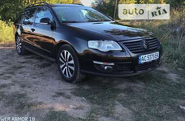 Універсал Volkswagen Passat 2009 в Запоріжжі