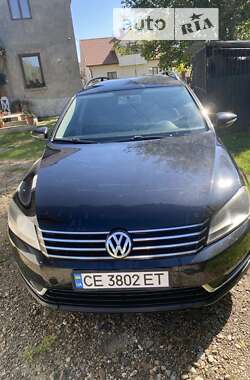 Универсал Volkswagen Passat 2011 в Сторожинце