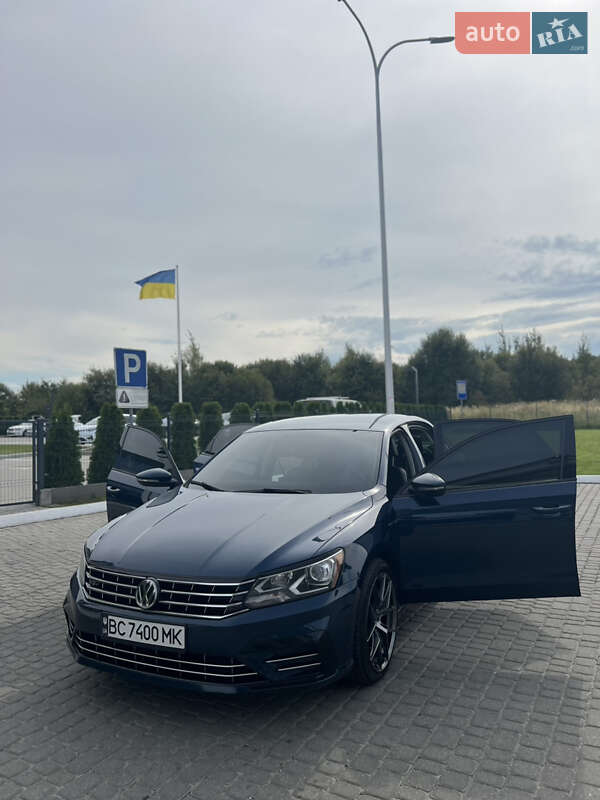 Седан Volkswagen Passat 2018 в Мостиске