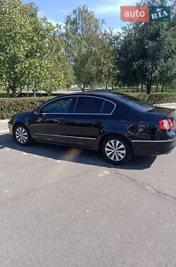 Седан Volkswagen Passat 2010 в Южноукраинске