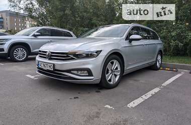 Универсал Volkswagen Passat 2020 в Луцке