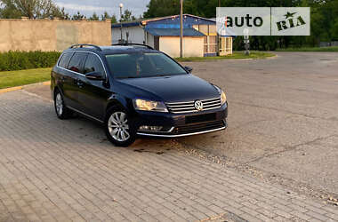 Універсал Volkswagen Passat 2011 в Самборі