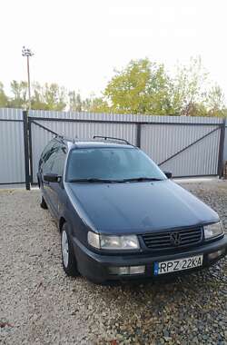 Универсал Volkswagen Passat 1996 в Коломые