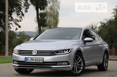 Седан Volkswagen Passat 2018 в Дрогобичі