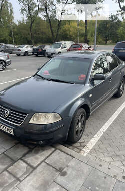 Седан Volkswagen Passat 2000 в Днепре