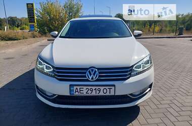 Седан Volkswagen Passat 2015 в Павлограде