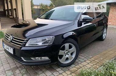 Седан Volkswagen Passat 2014 в Львові