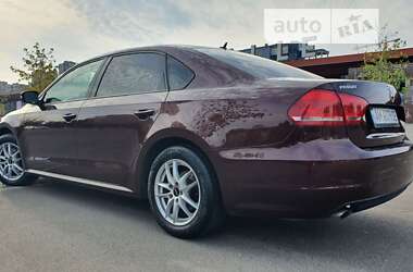 Седан Volkswagen Passat 2014 в Киеве