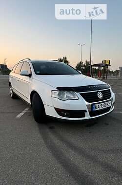 Універсал Volkswagen Passat 2009 в Києві