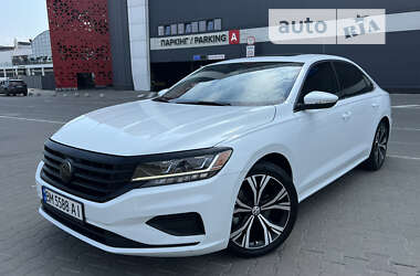 Седан Volkswagen Passat 2021 в Києві