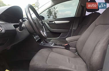 Седан Volkswagen Passat 2013 в 