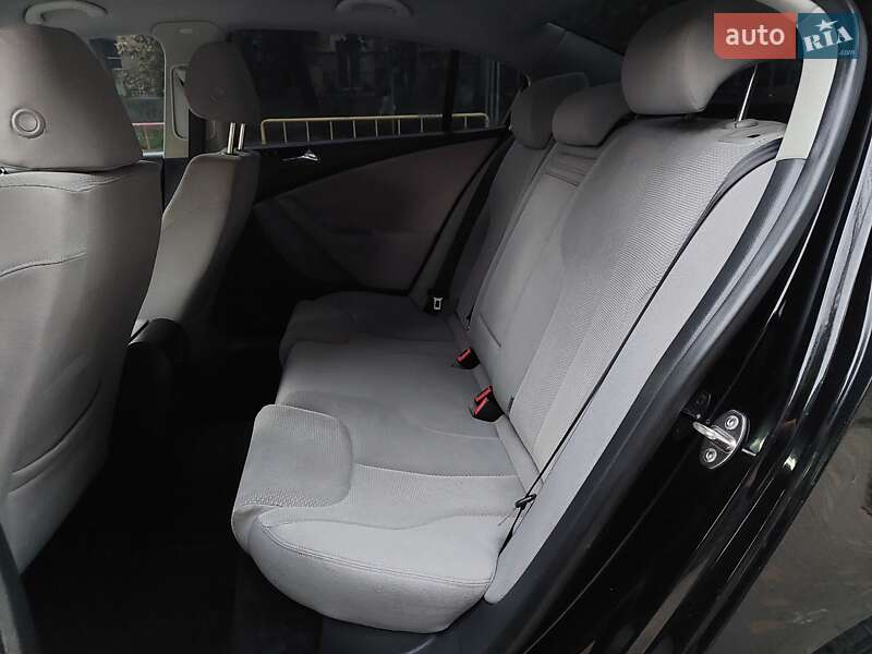Седан Volkswagen Passat 2007 в Одесі