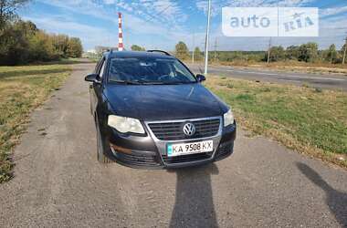 Универсал Volkswagen Passat 2006 в Киеве