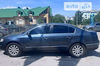 Седан Volkswagen Passat 2009 в Івано-Франківську