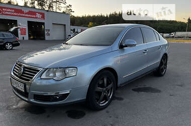 Седан Volkswagen Passat 2006 в Харькове