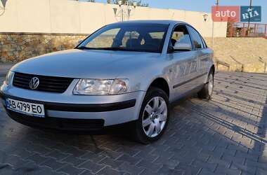 Седан Volkswagen Passat 1998 в Могилев-Подольске