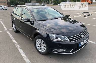 Универсал Volkswagen Passat 2012 в Киеве