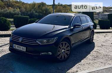 Универсал Volkswagen Passat 2015 в Днепре