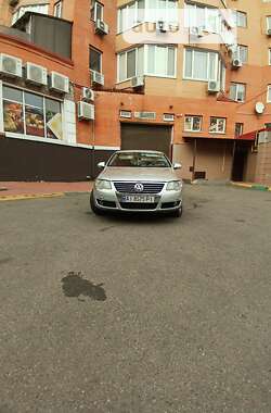 Седан Volkswagen Passat 2006 в Киеве