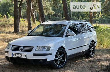 Универсал Volkswagen Passat 2004 в Киеве