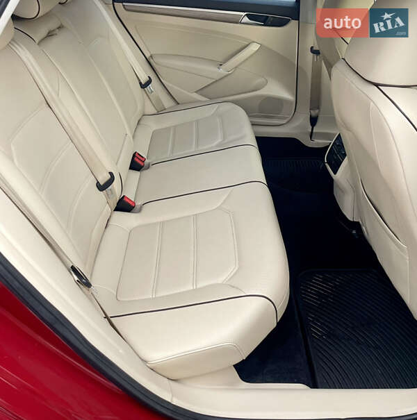 Седан Volkswagen Passat 2017 в Киеве