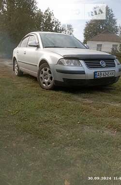 Седан Volkswagen Passat 2004 в Погребище