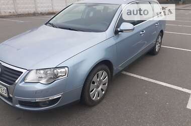 Универсал Volkswagen Passat 2009 в Киеве