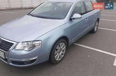 Универсал Volkswagen Passat 2009 в Киеве