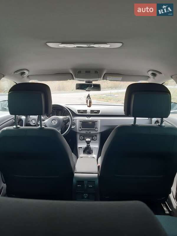 Универсал Volkswagen Passat 2011 в Лохвице фото 12 Универсал Volkswagen Passat 2011 в Лохвице
