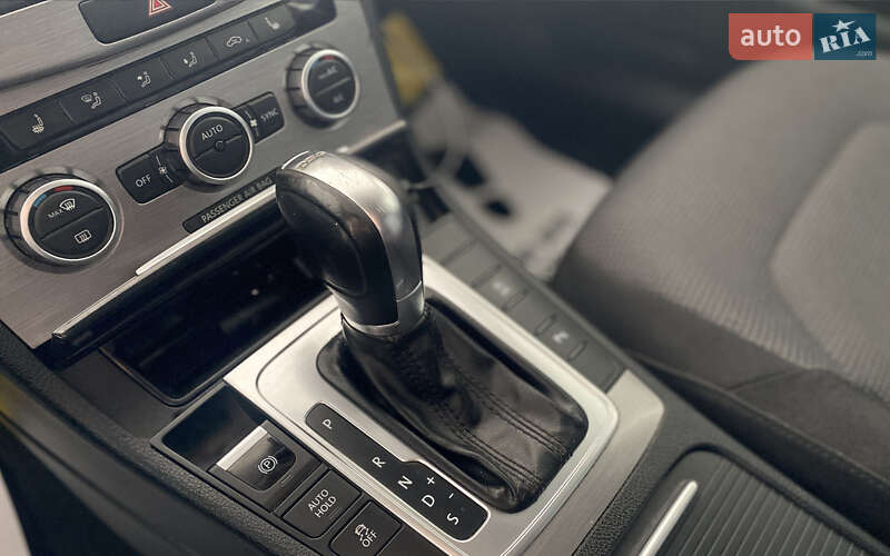 Універсал Volkswagen Passat 2015 в Шептицькому