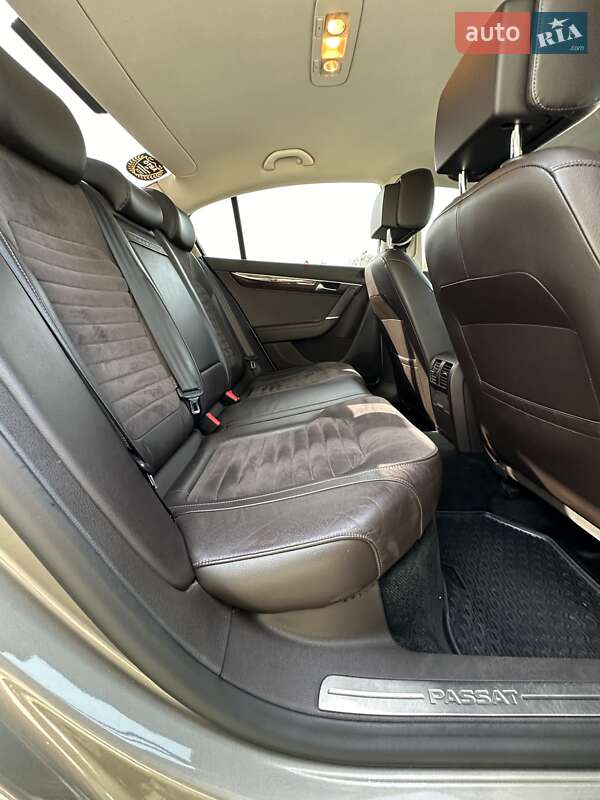 Седан Volkswagen Passat 2013 в Дніпрі