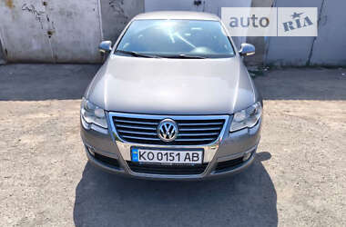 Седан Volkswagen Passat 2007 в Ужгороді