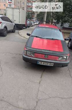 Універсал Volkswagen Passat 1990 в Чернігові