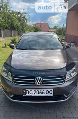 Универсал Volkswagen Passat 2012 в Львове