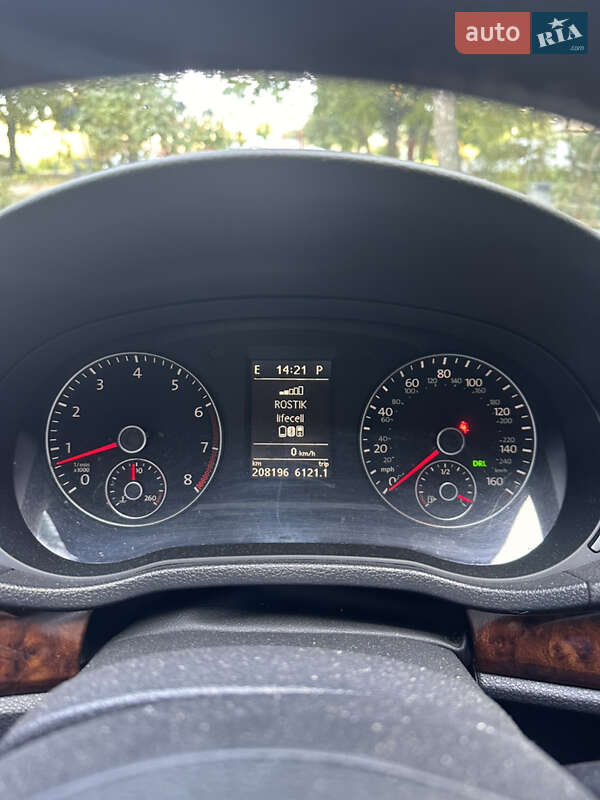 Седан Volkswagen Passat 2012 в Львові