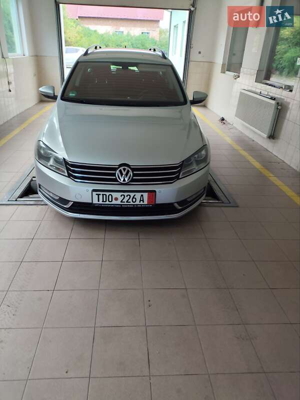 Універсал Volkswagen Passat 2013 в Виноградові