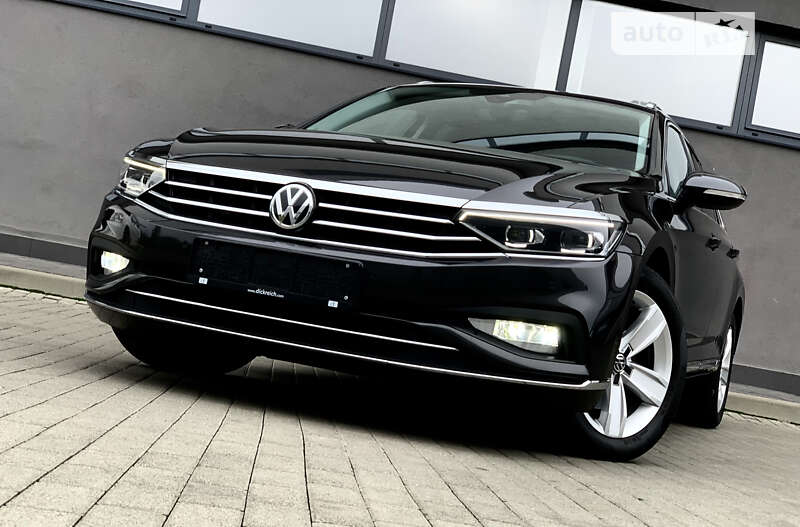 Универсал Volkswagen Passat 2019 в Мукачево